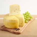 Cașcaval cu piper 300g ~ Zada