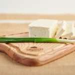 Telemea din lapte de vacă cu negrilică 350g ~ Zada